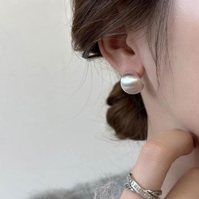 耳環金屬拉絲曲面橢圓耳釘小眾獨特耳環輕奢大氣高級感氣質耳飾輕盈精緻輕奢高級韓國不過敏看不膩超閃耳環耳飾飾品配禮服百搭禮物