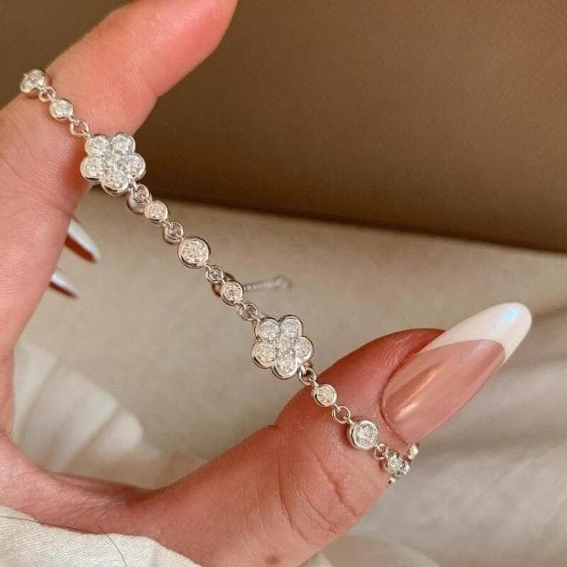 手鍊輕奢高級感簡約小眾花朵手鏈鑲嵌锆石百搭清冷甜美疊戴手飾手鏈時尚百搭手鏈手環手鐲可調整大小精緻甜美手鍊情侶手繩送禮禮物