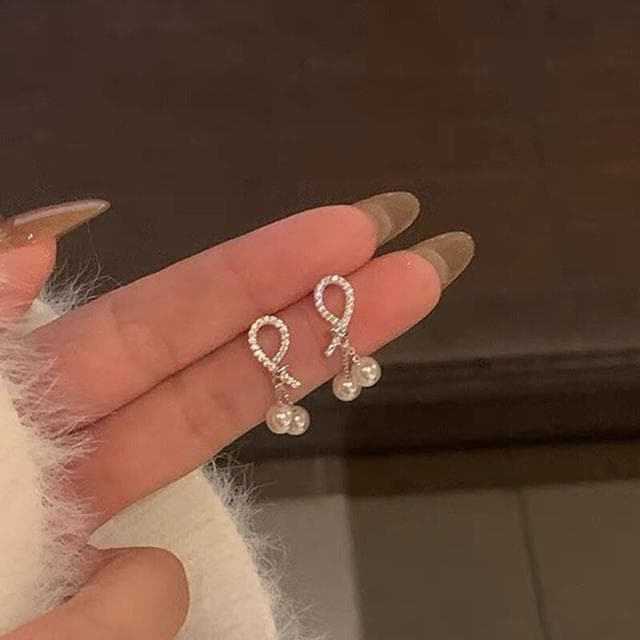 耳環不對稱愛心珍珠耳環女新款獨特耳釘輕奢氣質高級感耳飾富家千金耳環耳釘耳飾女生耳環法式耳環流行百搭耳釘生日禮物貼耳耳環