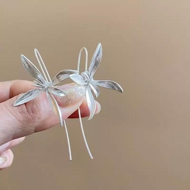 買一送一耳環鸢尾花耳環新款高級感輕奢耳鉤古風小眾獨特氣質耳飾 耳環耳釘耳飾女生耳環法式耳環流行百搭耳釘生日禮物貼耳耳環