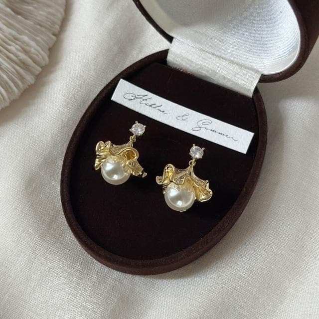 耳環小眾扇形銀杏葉流蘇珍珠耳環女夏天耳墜2025新款輕奢高級感 耳環耳釘耳飾女生耳環法式耳環流行百搭耳釘生日禮物貼耳耳環