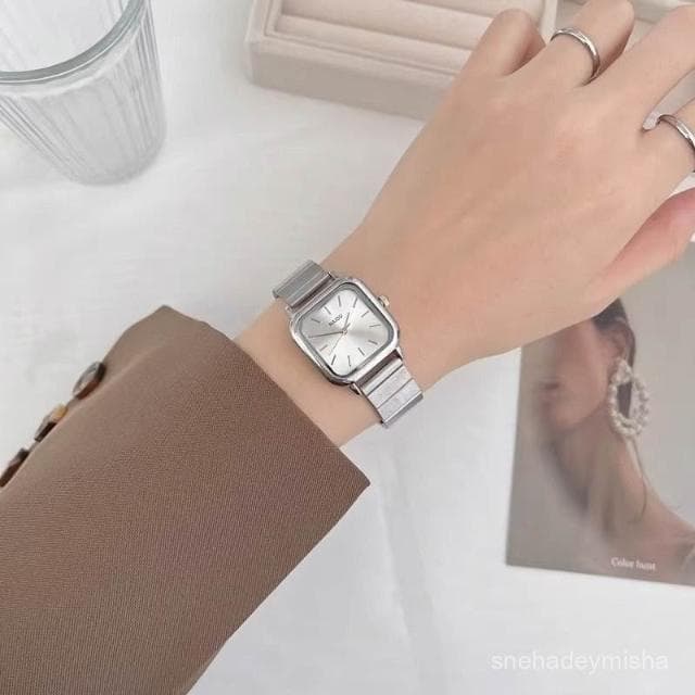 小李甄選  手錶女正品簡約小衆氣質高級感精緻學生韓版職場輕奢高級顯白女錶