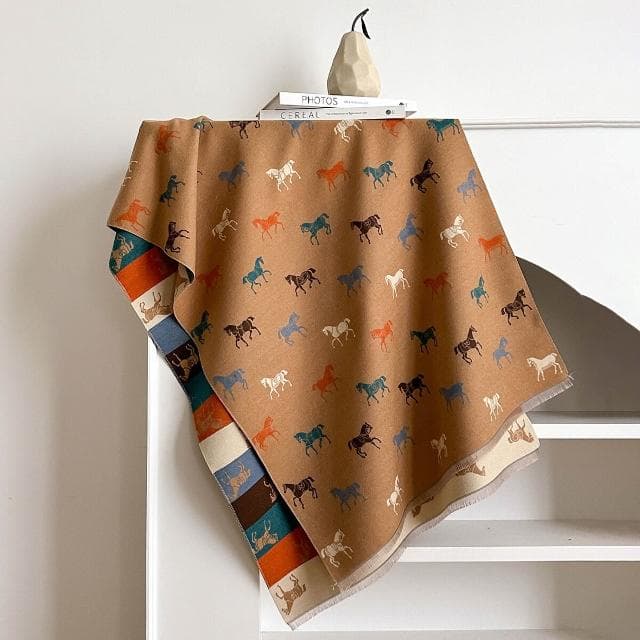 圍巾女秋冬保暖仿羊絨圍巾女雙面可愛卡通馬拼色加厚圍脖空頭披肩保暖披肩圍巾質感圍巾冷氣披肩空調百搭保暖圍脖防風圍脖韓版圍巾