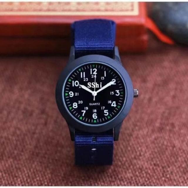 兒童手錶男孩簡約防水防摔機械錶男女生運動電子錶國高中小巧靜音考試手錶小學生多功能指針手錶小朋友高顏值手錶兒童生日禮物