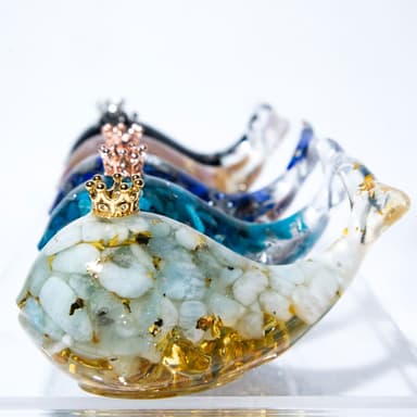 【Dawn Fashion 彤恩時尚】天然水晶 自信 守護鯨魚 // 原礦碎石 水晶擺件//生日禮物/父親節禮物