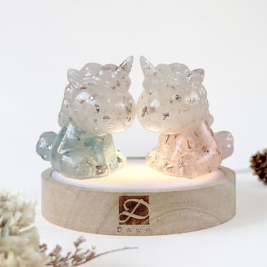 【Dawn Fashion 彤恩時尚】夢幻水晶獨角獸 一對燈座組 //粉水晶 海藍寶父親節禮物//生日禮物