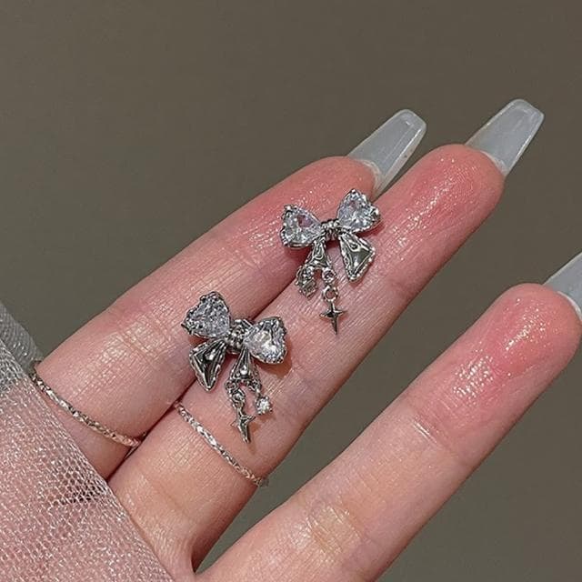【LEESA】純銀耳環\蝴蝶結耳環\可愛耳環\日系耳環\韓國耳環\鋯石耳環\純銀耳釘\垂墜耳環\送女友送閨蜜\禮物