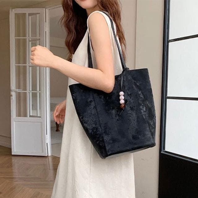 【LEESA】水桶包\牛皮包包\托特包\包包\肩背包\大容量水桶包\單肩手提包\質感包包\禮物\小眾包包\通勤女包\真皮單肩包