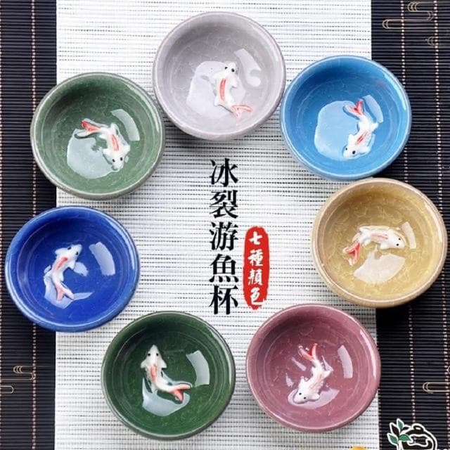 冰裂游魚杯66大順禮盒 6色隨機(冰裂游魚杯 茶具組 杯中魚 陶瓷釉彩 鯉魚茶杯 泡茶賞魚 茶具 茶道 入厝禮 抽獎禮物 辦公小物 餐廚 創意家居 日用品 送禮 生日禮物 交換禮物)
