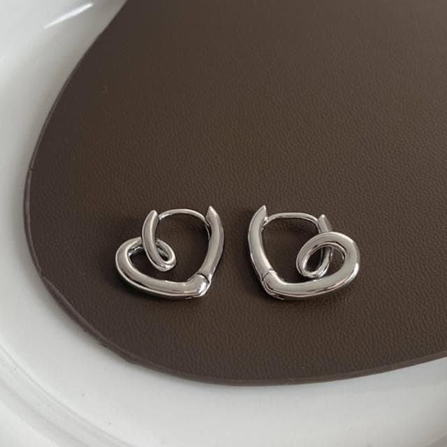 【KT DADA】s925純銀愛心耳環 小耳環扣式 耳環 抗過敏耳環 女生禮物 女生耳環 正韓耳環 可愛耳環 小禮物