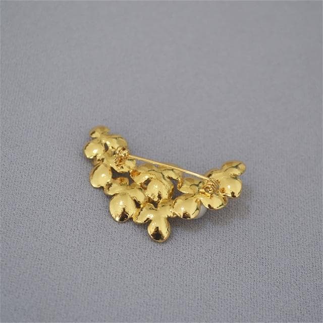 【MoonDy】胸針 別針 胸花 女髮飾 手工胸針 優雅胸針 圍巾扣 造型別針 小眾飾品 珍珠胸針 收腰別針 包包飾品 生日禮物