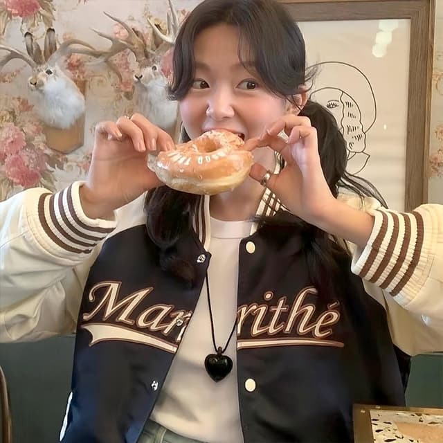 【KT DADA】黑桃項鍊 時髦感 百搭項鍊 可愛項鍊 辣妹項鍊 女生禮物 項鍊 頸鍊 cocker 愛心項鍊 皮革項鍊 麻繩項鍊