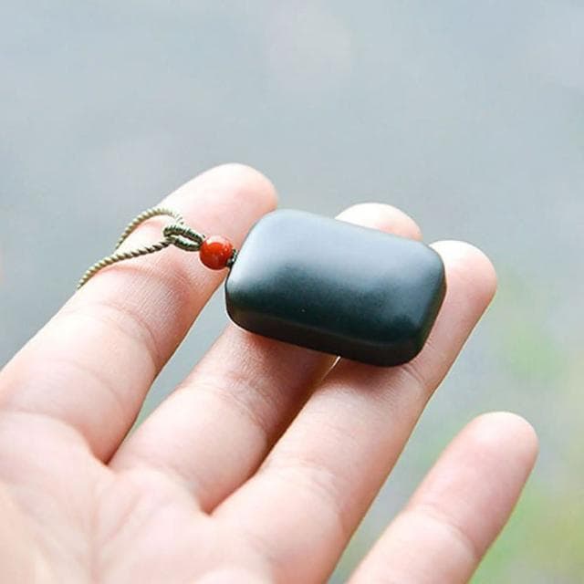 【MoonDy】項鍊 女生項鍊 飾品 墨玉 吊墜 吊飾 保平安 和田玉 無事牌 玉珮 吊墜 招財項鍊 玉石項鍊 送媽媽 生日禮物
