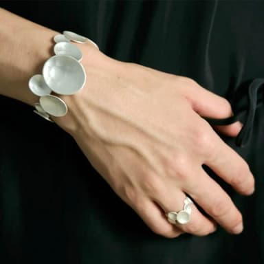 【MoonDy】飾品 戒指 手鐲 禮物 手環 女生手鍊 不規則戒指 新中式 高級感 首飾 閨蜜手練 個性戒指 可調節 質感戒指