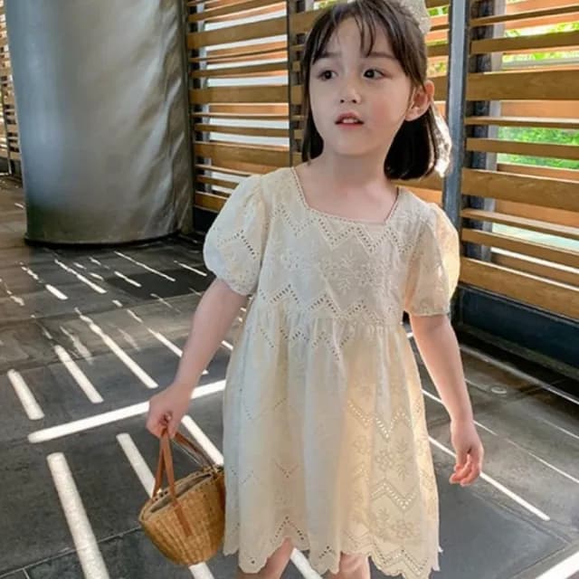 【Arbea】韓版洋氣女童鏤空泡泡袖連衣裙夏裝新款花邊短袖兒童夏季裙子 C930