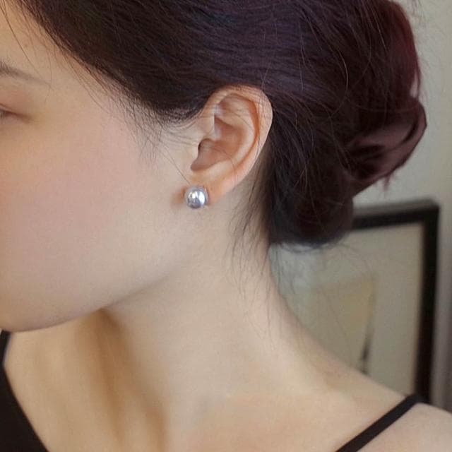 【LEEHER】耳環/灰珍珠/個性耳釘/耳針/銀色耳環/珍珠耳釘/高級感/冷淡風/耳飾/生日禮物/純銀耳環/女生耳環/小眾設計/