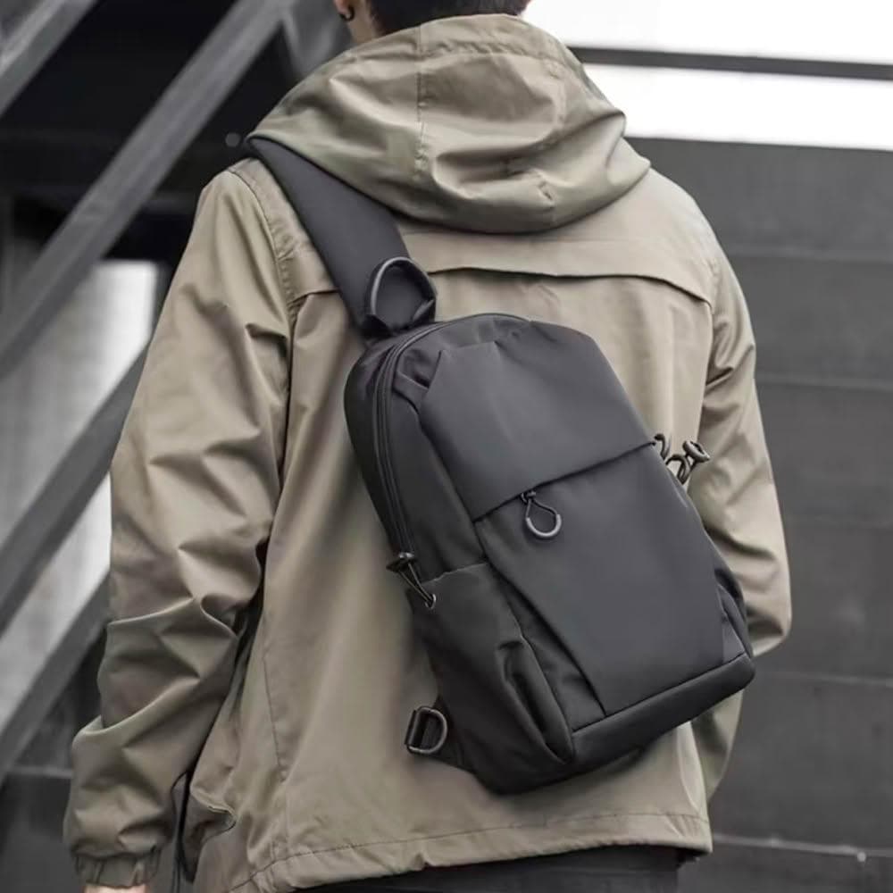 【LEEHER】男生背包/包包男/小包包/斜肩包/大容量包包/胸口包/腰包/通勤包/休閒包/胸包/單肩包/郵差包/斜背包/送男友