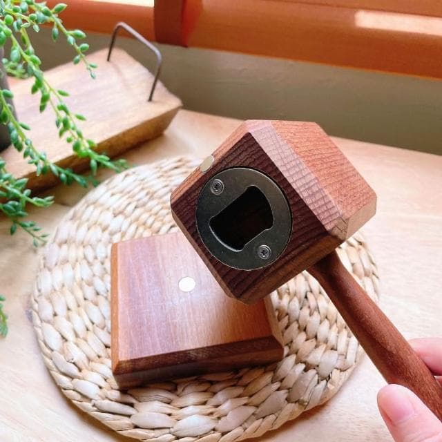 【All In Home 窩在家】神力之鎚木質開瓶器 (禮物 / 實用禮物 / 創意禮物 / 同事禮物 / 生日禮物)