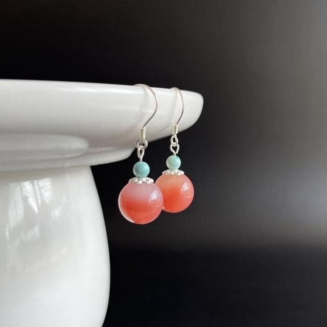 【Paiya 派亞】鹽源瑪瑙耳墜 925銀耳鈎綠松配飾通體銀潤紅色瑪瑙耳飾交換禮物/送禮