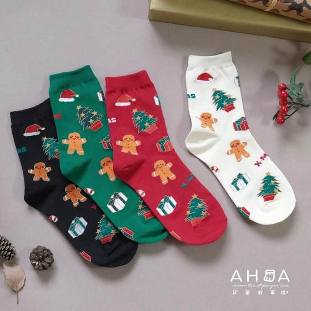 【AHUA 阿華有事嗎】AHUA阿華有事嗎 滿版微金蔥薑餅人與聖誕樹禮物中筒襪 K2247 正韓襪子 百搭純棉襪 韓妞必備 少女襪 聖誕襪