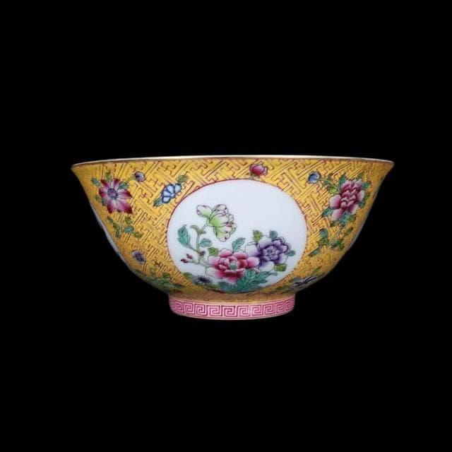 《博古珍藏》清乾隆 黃地粉彩開光四季花卉紋宮碗 宮廷珍藏 老件文物瓷器 附錦盒