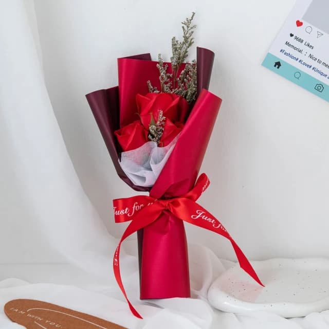 【BlueCat】三朵玫瑰祝福小花束(小捧花 花束 仿真花 永生花 禮物花束 情人節 畢業季 母親節)