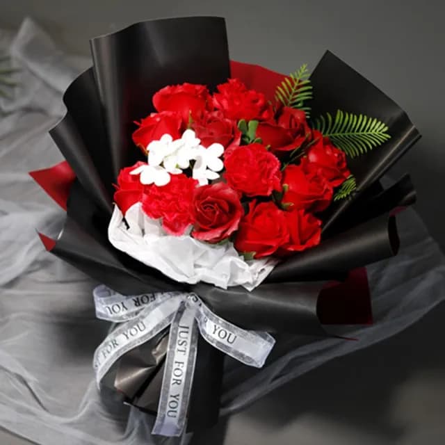 【Warm House Decor 暖和家居】節日送禮花束 (畢業花束 七夕情人節 香皂仿真花 母親節教師節 感恩花束 生日禮物 送女生禮物 康乃馨花)