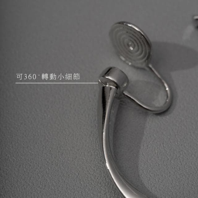 Char Me 耳夾專賣 可轉動扭結 C 圈．蚊香盤耳夾 4 cm - 銀色(夾式耳環 耳夾 耳夾式耳環 無耳洞耳環)