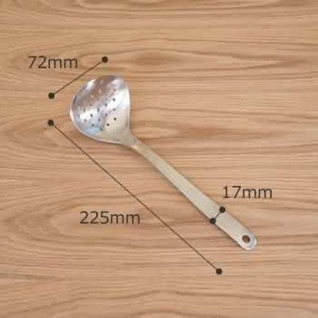 【柳宗理】日本高質感不鏽鋼濾湯勺有孔S號22.5cm(交換禮物 聖誕禮物 濾勺 漏勺)