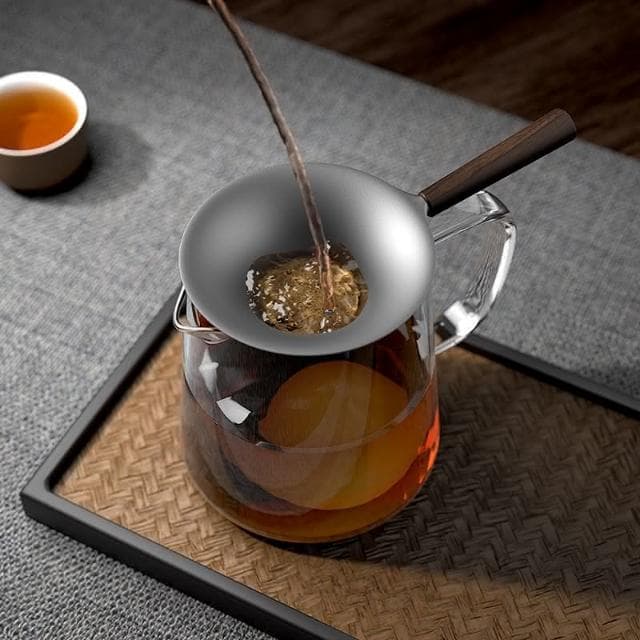 【TEMPEST】純鈦木柄茶漏 ( 純鈦茶漏 茶漏 純鈦茶葉篩檢程式 功夫茶具 茶道配件 佛系茶漏 公道杯過濾網 茶濾網 茶鬥 )