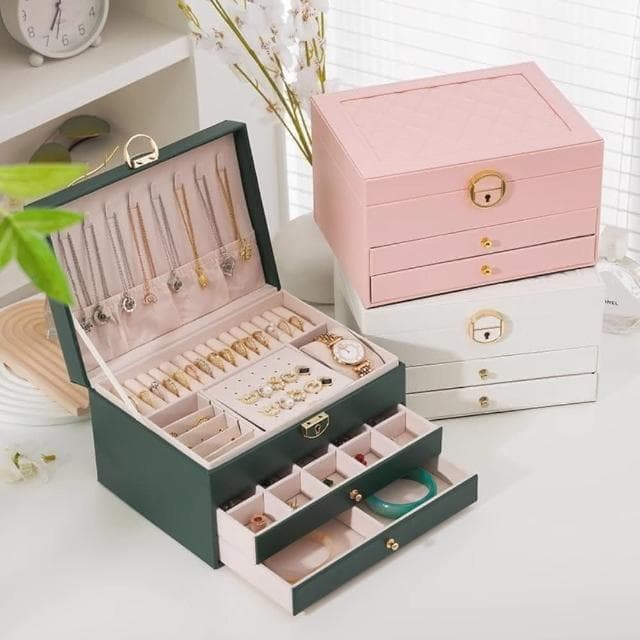 Quality 聚家 輕奢風 皮革帶鎖首飾收納盒 歐式珠寶盒 飾品收納盒（分區收納/帶鎖）項鏈手鏈手表耳飾收納盒/首飾盒/珠寶盒/收納盒
