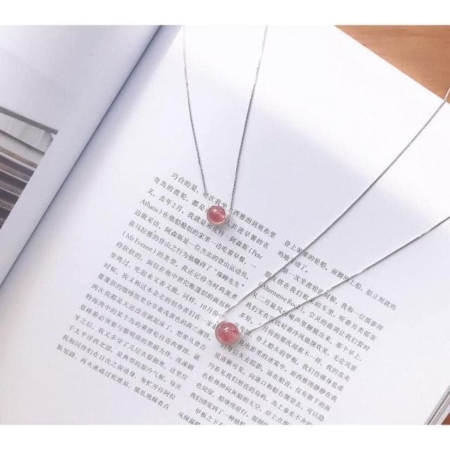 【開運堂】🔥現貨🔥鎖骨鏈 草莓晶灰月光石白金款鎖骨鏈生日項鍊招桃花穩定愛情 開運堂