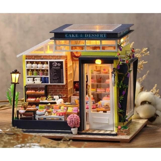 大旺小舖:DIY小屋 蜜語烘培 蛋糕店袖珍屋娃娃屋材料包 生日結婚母親節情人節聖誕交換禮物 實體店面