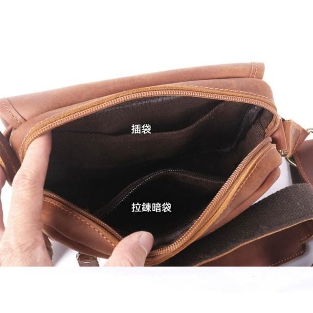 【LEESA】真皮側背包\油蠟皮背包\牛皮斜背包\真皮包包\復古百搭\攜便包\大容量\小方包\質感包包\禮物