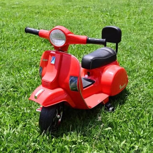 【聰明媽咪】小偉士兒童電動摩托車 偉士牌機車 A008 機車玩具 汽車玩具 抓週 小朋友生日禮物 兒童派對慶生  聰明媽咪