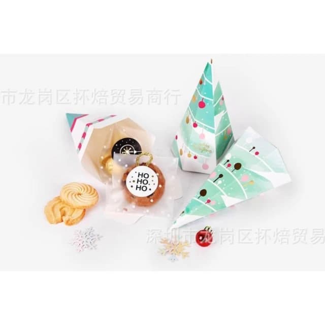 嚴選SHOP 聖誕節三角錐盒 聖誕包裝盒 聖誕節紙盒 聖誕盒 紙盒 聖誕禮物盒 聖誕包裝 聖誕節餅乾糖果盒 X097