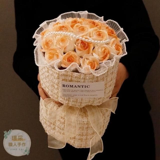 【璟采職人】台灣現貨 成品 香皂玫瑰花束 玫瑰花束 小香風花束 情人節禮物 求婚 香皂花束 永生花 不凋花 花束成品