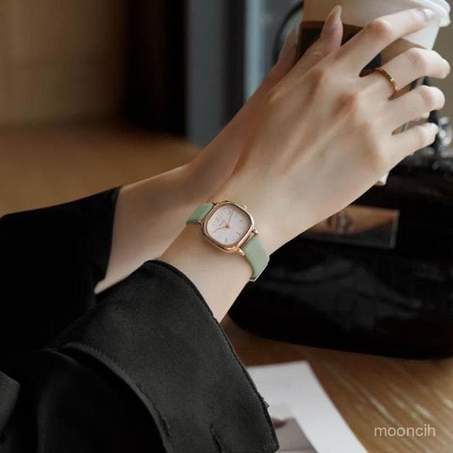 偉偉有道 【1353人好評】方形手錶女款初高中學生高顔值小衆輕奢高級感方糖女生考試用石英