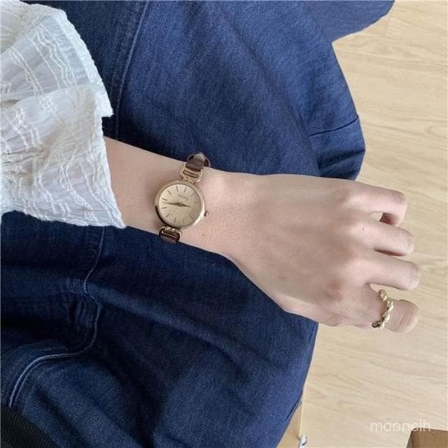 偉偉有道 複古手錶女款高級感學生ins女士小衆初高中生簡約小巧高顔值輕奢