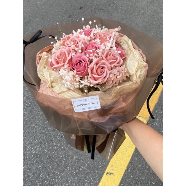花束 香皂花束 情人節花束 送女朋友 閨蜜 生日禮物 生日花束 （附提袋）