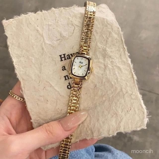 偉偉錶錶 【4150人收藏】小金錶女生小衆輕奢女士複古細帶小巧手錶女2025新款女款高級女錶