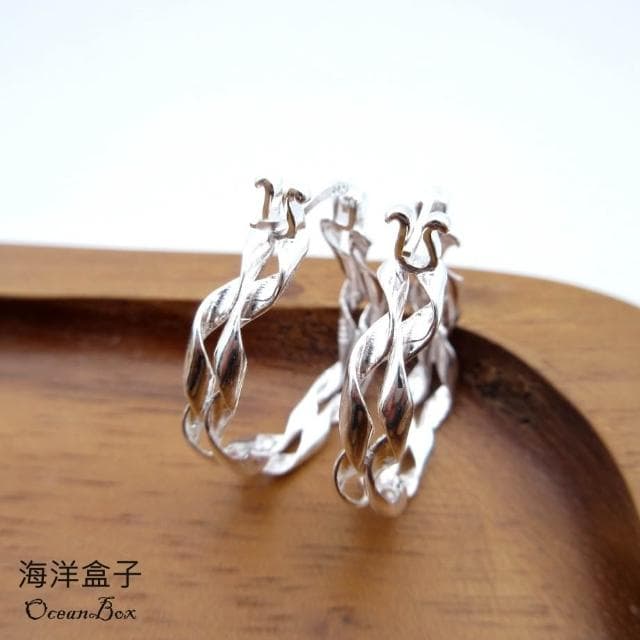 【海洋盒子】極簡亮面不規則扭轉線條S925純銀針式易扣耳環.圈圈耳環