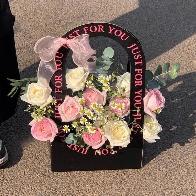 情人節520禮物永生玫瑰手提花盒送女友老婆閨蜜女生生日高級感