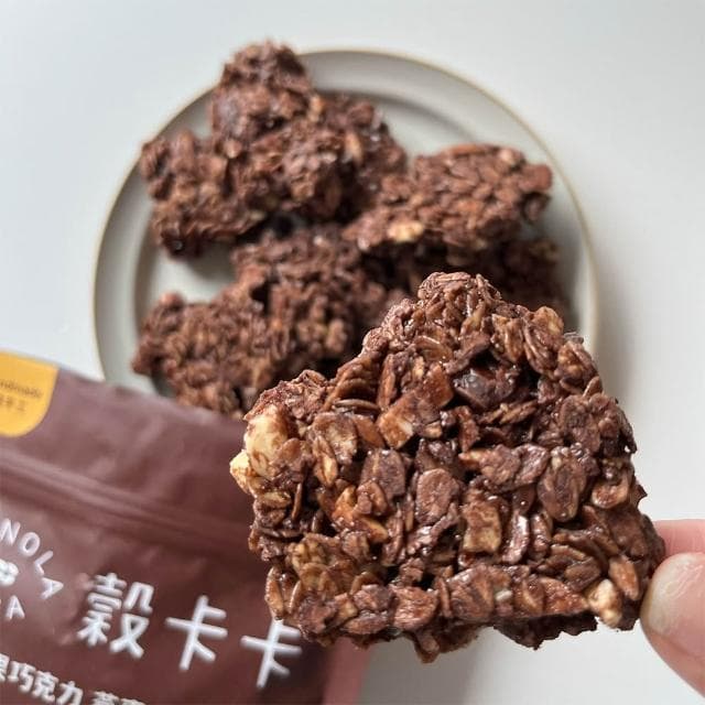 【GRANOLA GAGA 穀卡卡】燕麥脆片500g (榛果巧克力;高纖低卡/植物蛋白/早餐麥片/零嘴餅乾)
