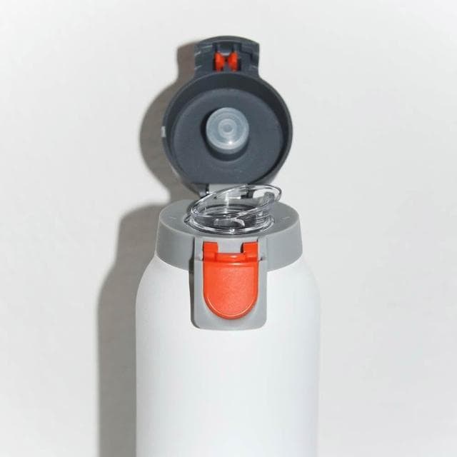【SIGG】彈蓋輕量保溫瓶 550ml (5色任選;保溫杯/水瓶/輕量水瓶/彈蓋水壺)