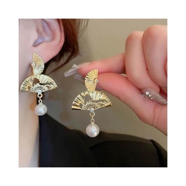 {遇見臻品}BG187新娘結婚晨袍耳環金色扇子珍珠耳墜輕奢氣質飾品全新中式扇形珍珠耳環空輕奢精緻耳飾國風古風純銀耳環耳墜