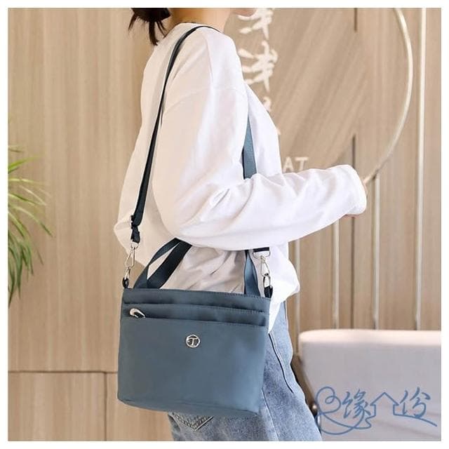 輕巧尼龍側背/手提/手腕兩用包 小方包 肩背包 淑女包 單肩包 情人節禮物【緣份小屋】