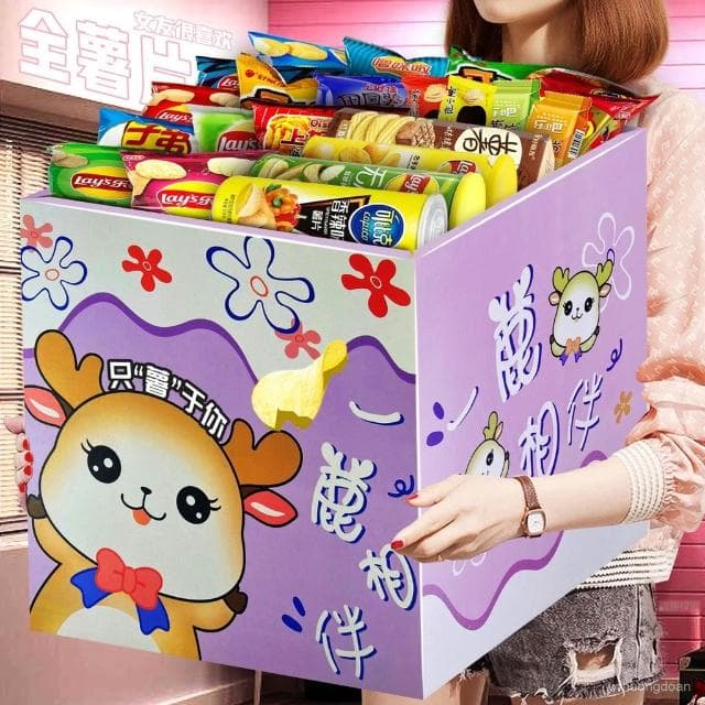 樂事薯片零食大禮包可比克好麗友組閤超大巨型一箱送女友生日禮物