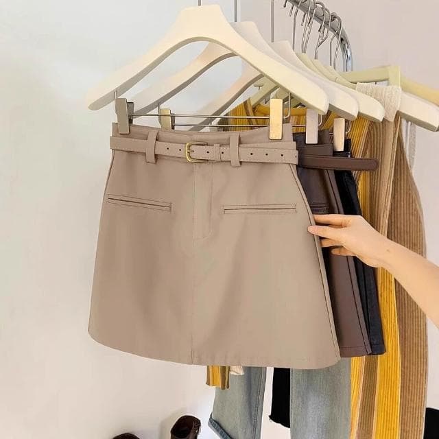 半身裙女短裙包臀裙女高級PU皮裙半身裙女春秋2025新款高腰氣質時尚包臀a字顯瘦短裙洋裝裙子皮短裙女約會生日氣質短裙女 