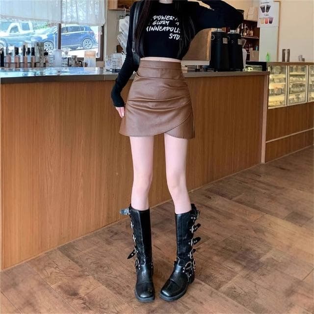 半身裙女短裙包臀裙女不規則皮裙半身裙女2025新款秋冬pu顯瘦包臀高腰a字褶皺氣質短裙洋裝裙子約會生日包臀短裙女